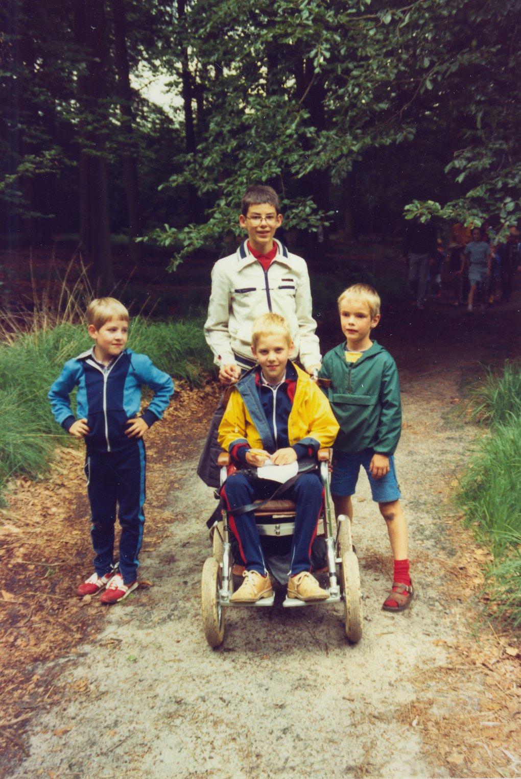 13-6-1982e.jpg
