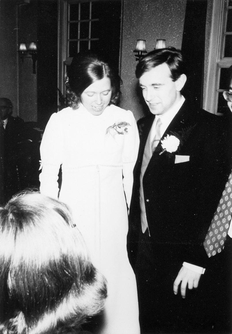 10-12-1971Bruidspaar.jpg