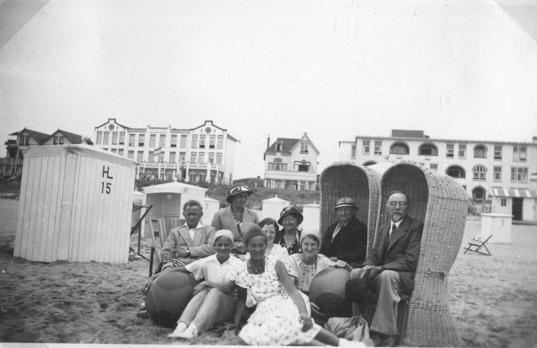 Aan_zee_02.jpg